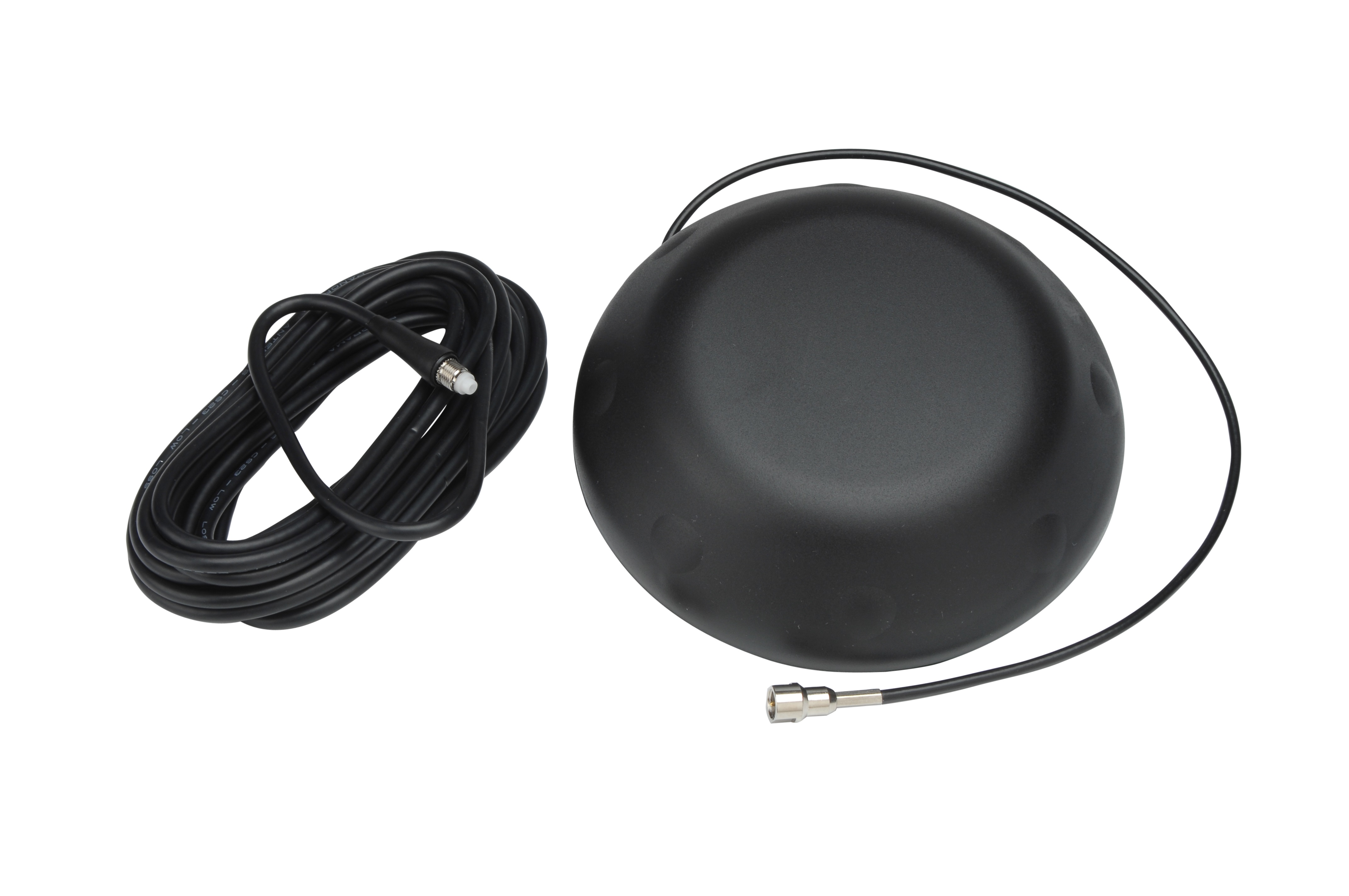 Schwarze Antenne mit langem Kabel und Anschlussstecker.