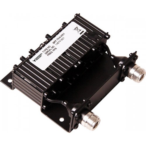 7000_00757754_PRO_01.jpg Elektronischer Signalverstärker mit Anschlüssen, schwarzes Gehäuse.