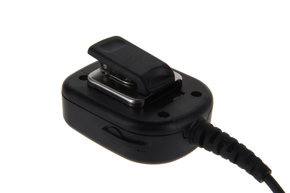 Schwarzes Kabel mit rechteckigem Anschluss und Clip.