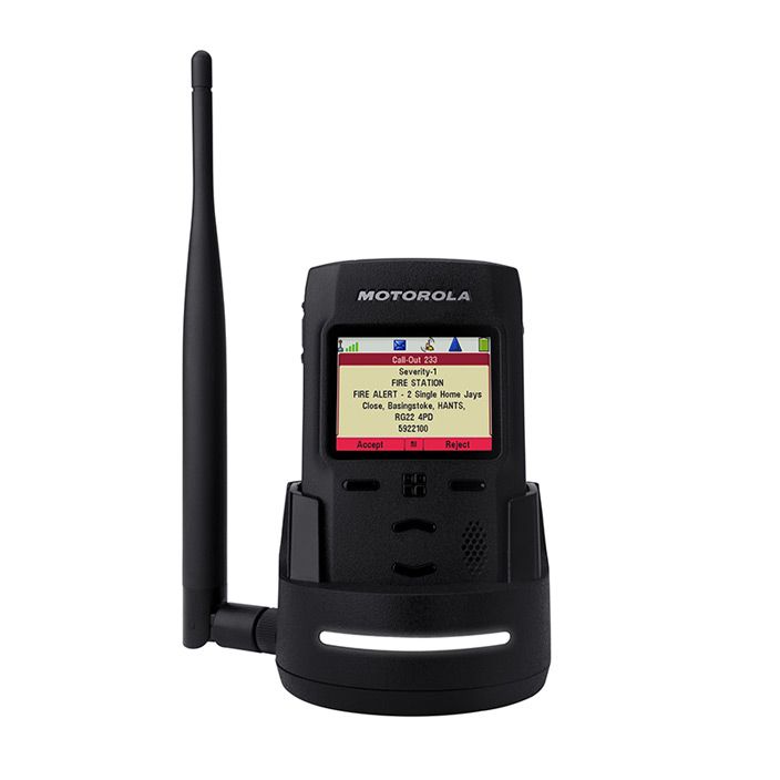 Tragbarer Kommunikationsgerät mit Display und Antenne.