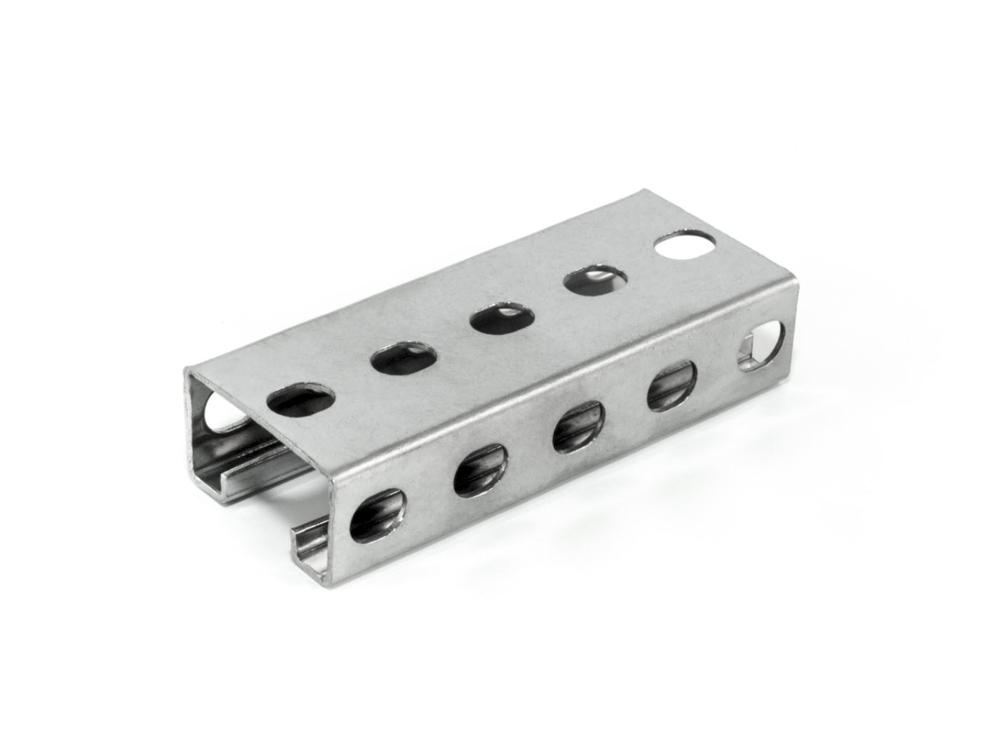 FIM_PCI_C-profile_01.jpg Metal rail with side and top holes.