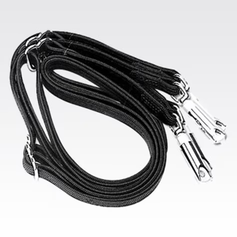 Schwarzer Bungee-Sichergurt mit silbernen Metallhaken.