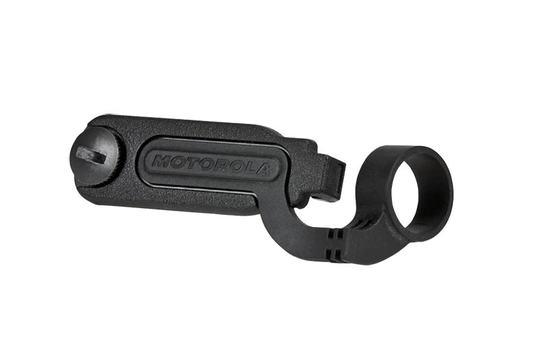 7000-00396100_mot_01.jpg Schwarzes Kunststoffteil mit Motorola-Schriftzug, integriertem Schalter und Ringhalterung.