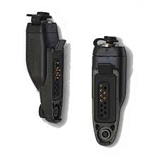 Zwei schwarze elektronische Kleingeräte, nebeneinander stehend