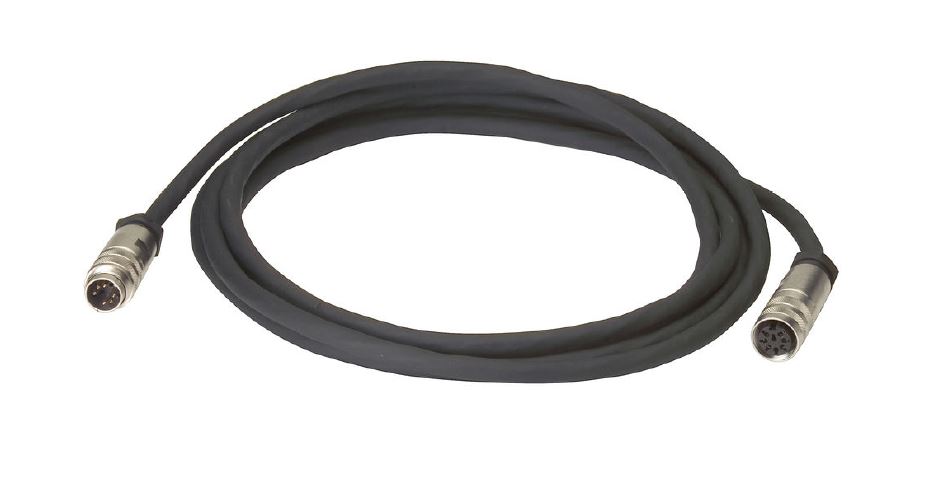 Schwarzes Koaxialkabel mit zwei Metallsteckern.