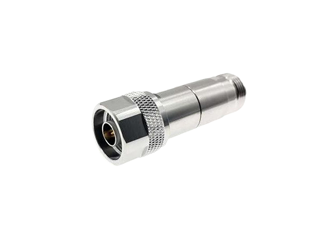 7000_00753570_PRO_01.png Metalladapter mit gerändeltem Griff und Gewindeanschluss.
