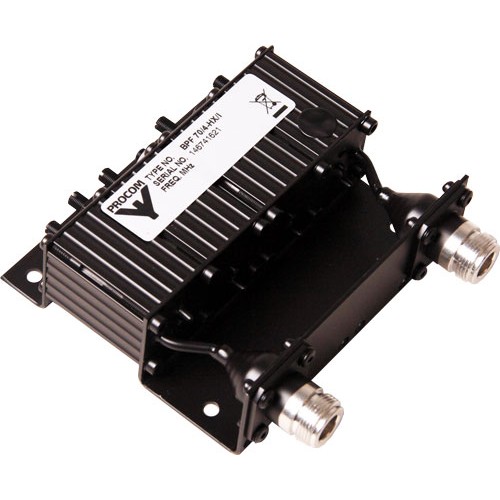 7000-00501200_pro_01.jpg Schwarzer elektrischer Signalfilter mit Anschlüssen an beiden Enden.