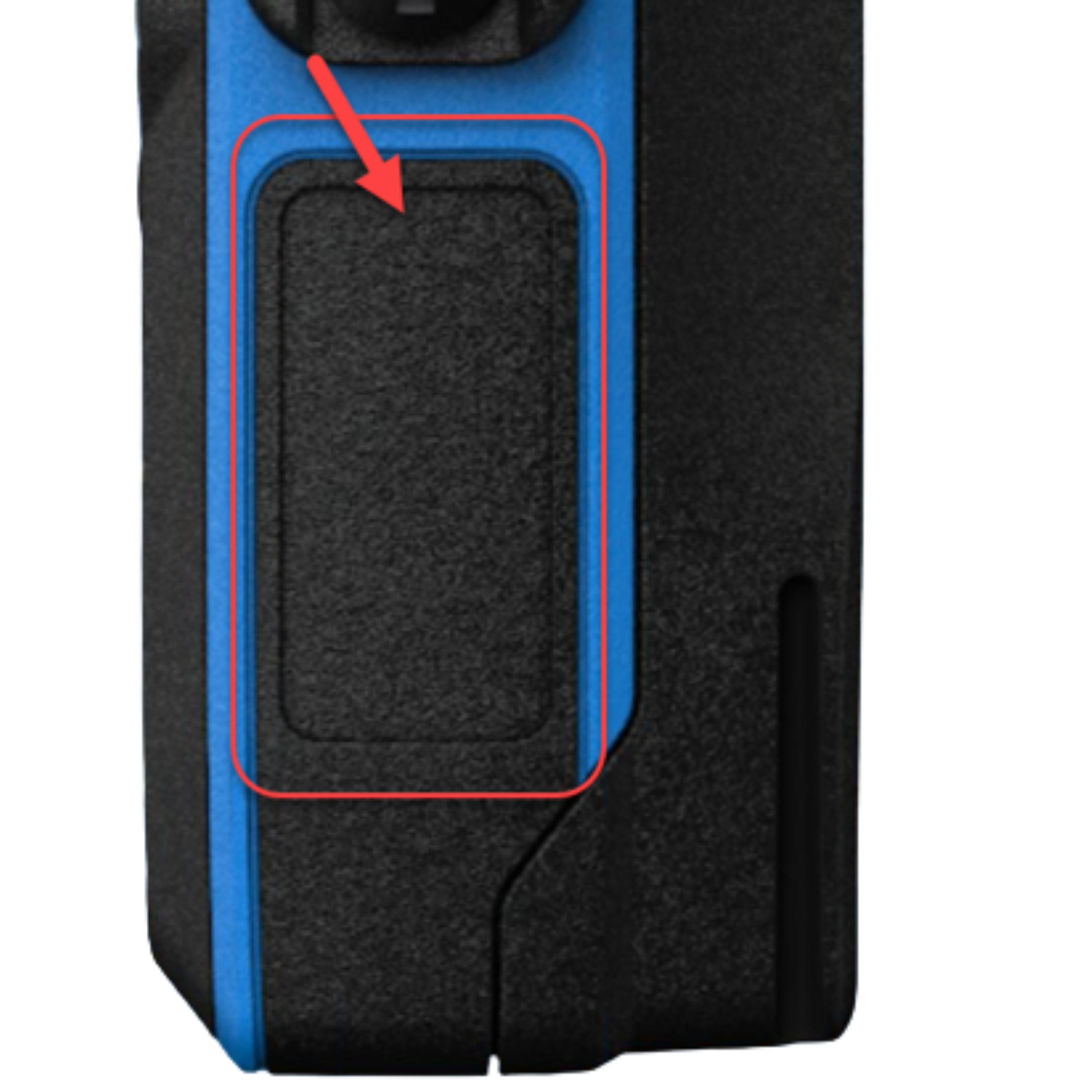 Seitliche Ansicht eines schwarzen Geräts mit einem blauen Streifen und einem roten Pfeil auf eine Klappe.