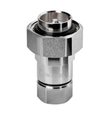 7000-00752910_rfs_01.png Metal fitting with hexagonal connection used in piping systems.