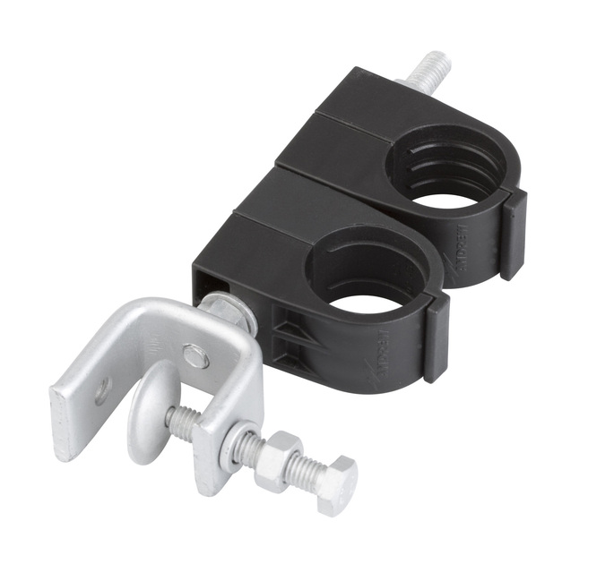 Schwarze Schlauchschelle mit Metallhalterung.
