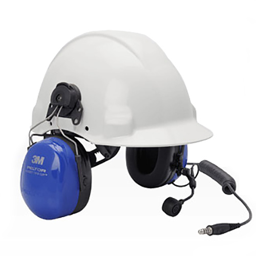 7000-00305400_mot_01.jpg Weißer Schutzhelm mit blauen Ohrenschützern und Kabel.