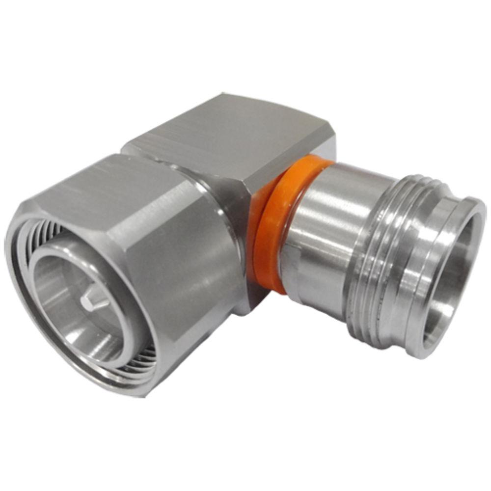 Metall-Winkelstecker mit orangefarbenem Isolationsring.