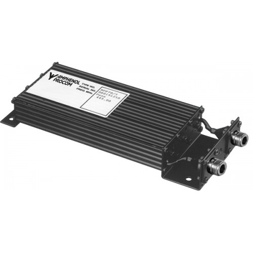 Rechteckiges elektronisches Gerät mit Kühlrippen, zwei Anschlussbuchsen.