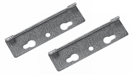 7000-00207700_mas_01rdwpp910x2vtr.jpg Zwei rechteckige Metallhalterungen mit ovalen und runden Aussparungen.