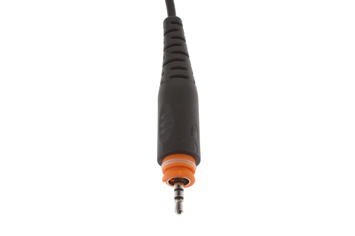 7000_00758029_COP_06.jpg Black audio cable with 3.5 mm jack and orange ring.