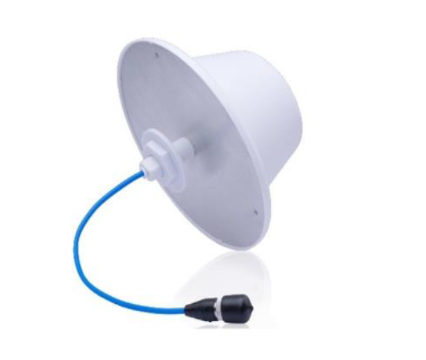 Runde, weiße Deckenantenne mit blauem Kabel und schwarzem Anschluss