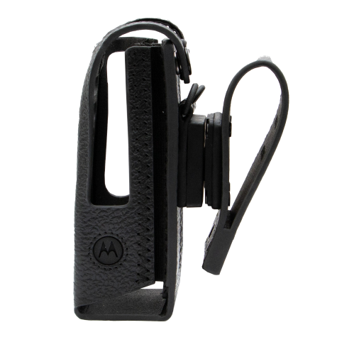 Schwarzes Etui für Funkgerät mit Clip seitlich befestigt.
