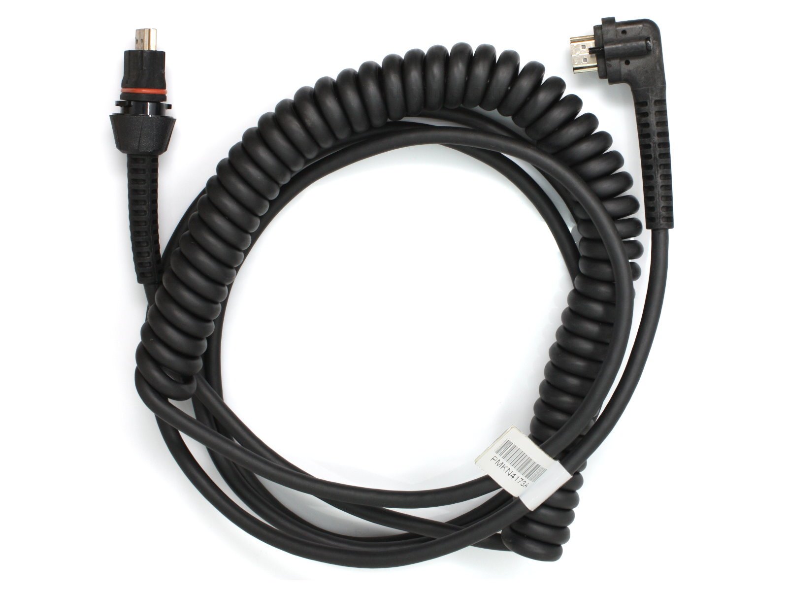 7000-00289000_mot_01.jpg Schwarzes, spiralförmiges Kabel mit zwei verschiedenen Steckern an den Enden.