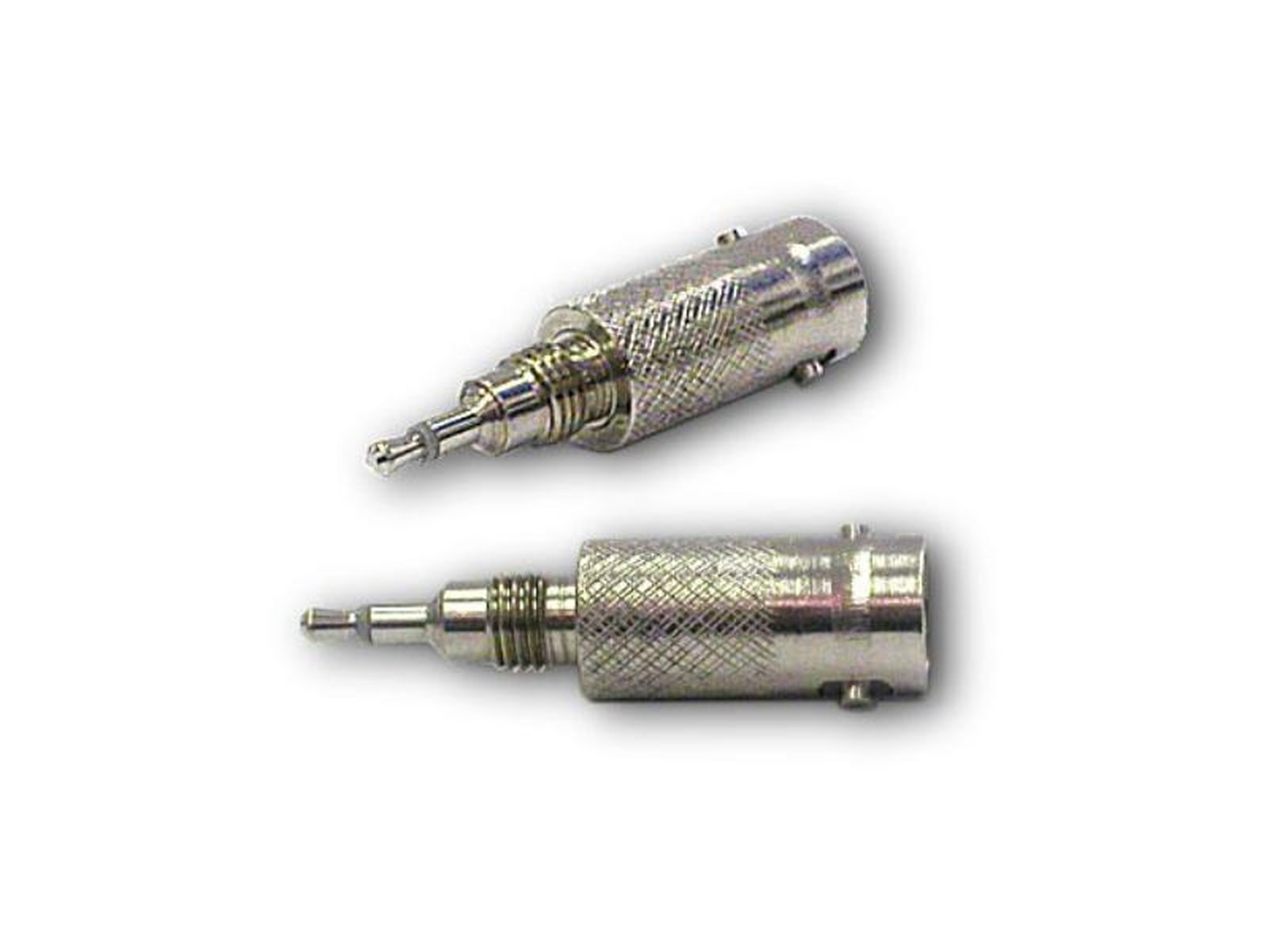 Two coaxial connectors, metallic, with knurled surface on white background.