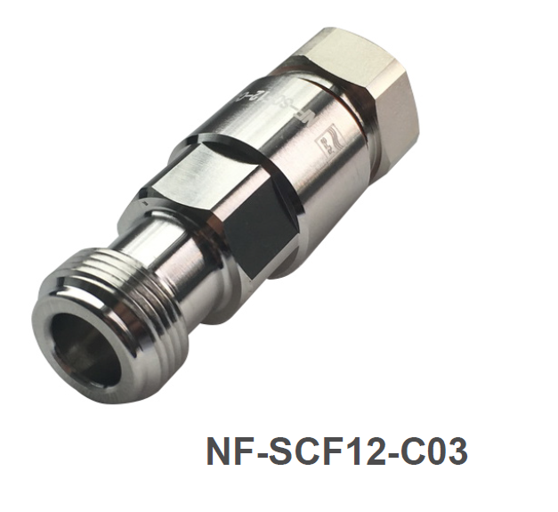 Metallverbindungsstück mit Gewinde und Produktcode NF-SCF12-C03.