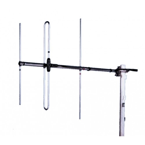 Directional antenna with multiple rods on mast.