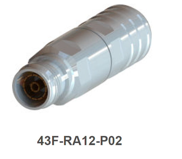 Zylindrischer Adapter, weiß und metallisch, Beschriftung: 43F-RA12-P02.