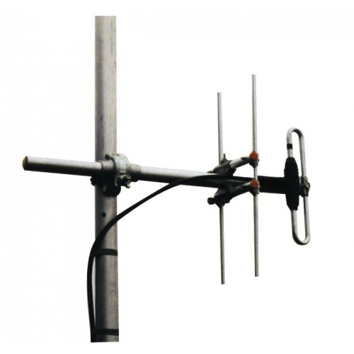 Metal antenna mounted on a vertical pole.