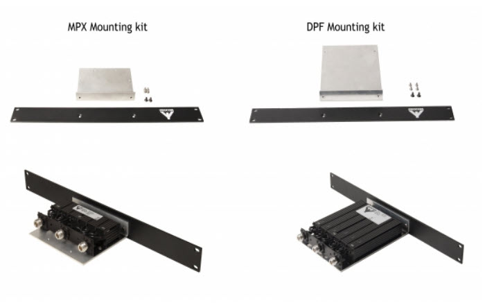 MPX und DPF Montage-Kits mit Metallplatten, Schrauben und Halterungen.
