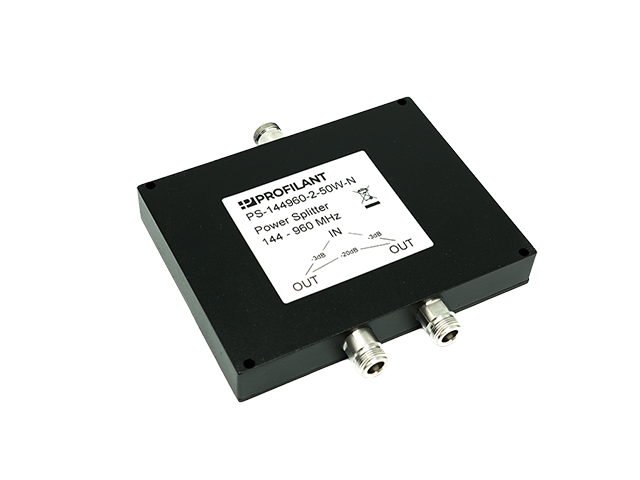 Schwarzer Leistungsteiler mit zwei Ausgängen und einem Eingang, Frequenzbereich 144-960 MHz.