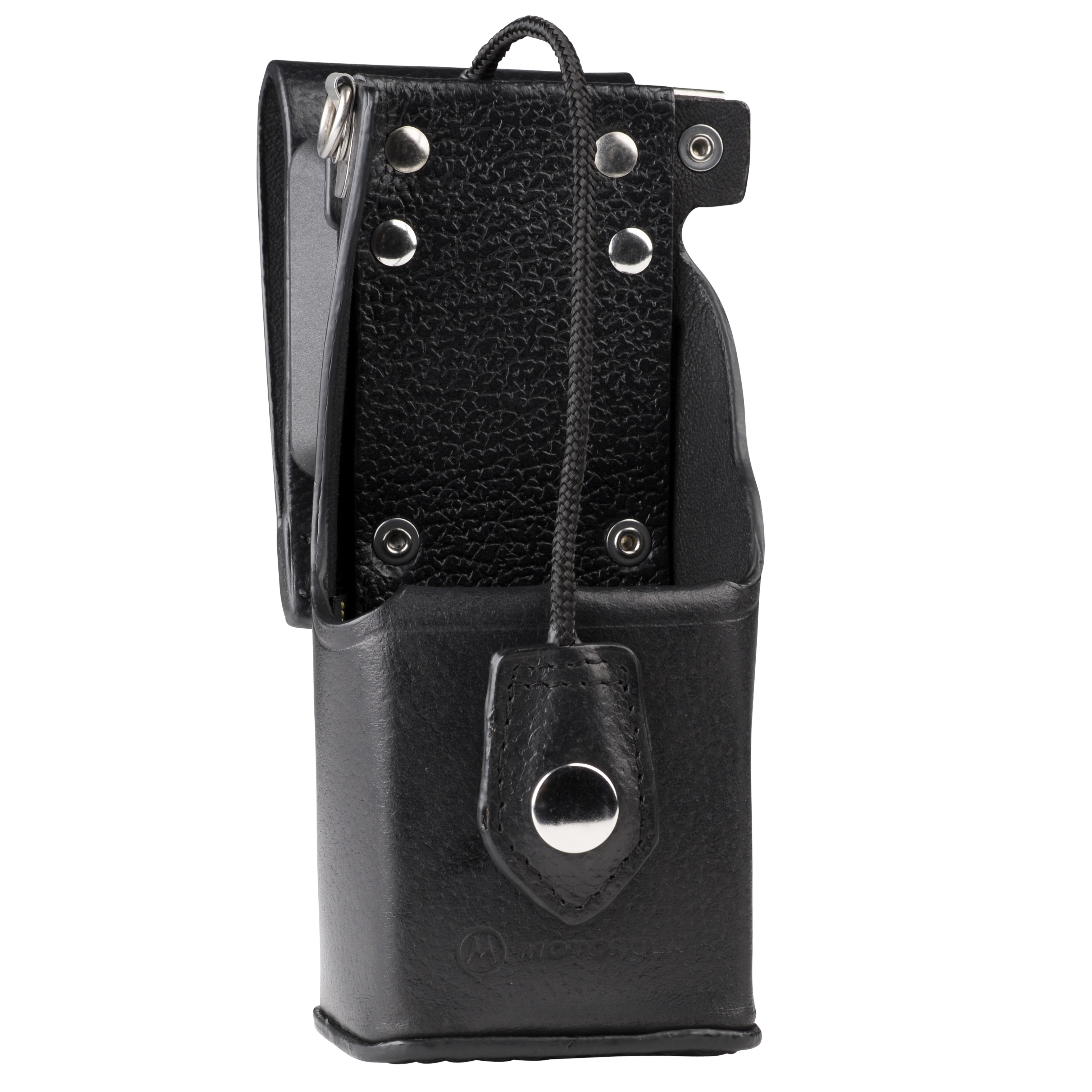 Schwarze Lederhalfter mit Metallnieten und Druckknopf.
