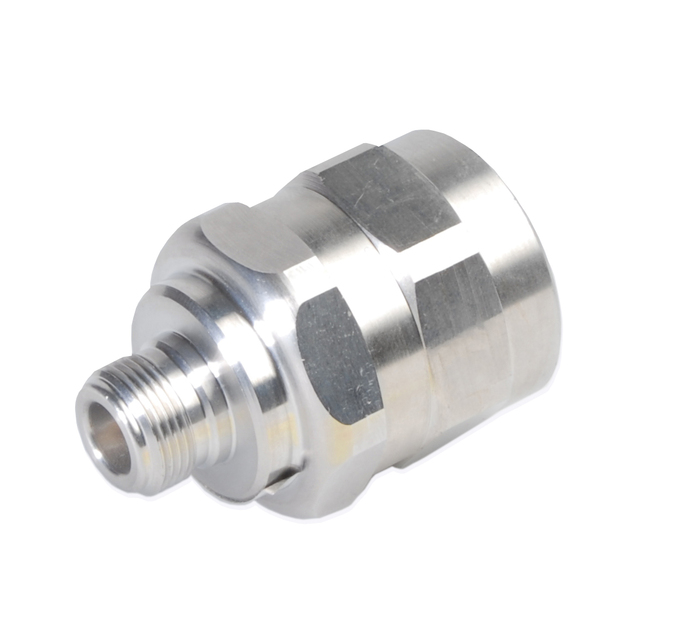 Metal adapter with external thread, cylindrical shape.