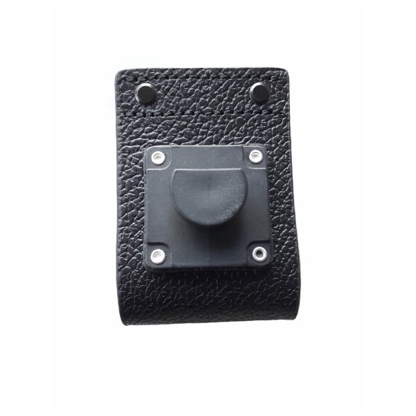 7000-00426100-_mot_01.jpg Schwarze, strukturierte Halterung mit rechteckiger Basis und mittigem Griff.