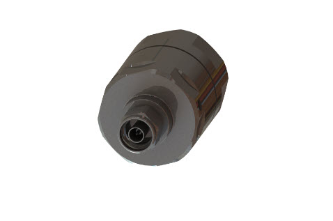 Metallischer, sechseckiger Adapter mit Innengewinde auf weißem Hintergrund.