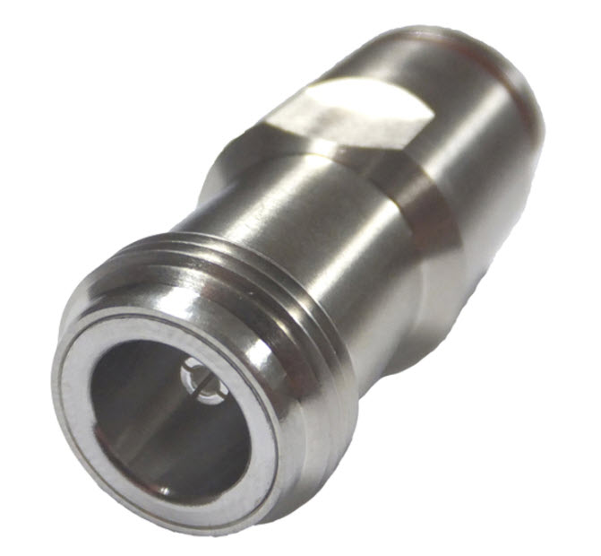 Metallanschluss, zylindrisch mit Gewinde.